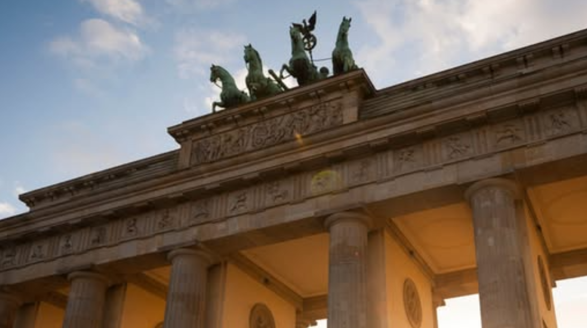 35 Jahre Deutsche Einheit - Ein Tag zum Innehalten